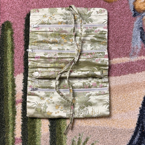 SATIN ROLL UP BAG - Picture 4 of 8